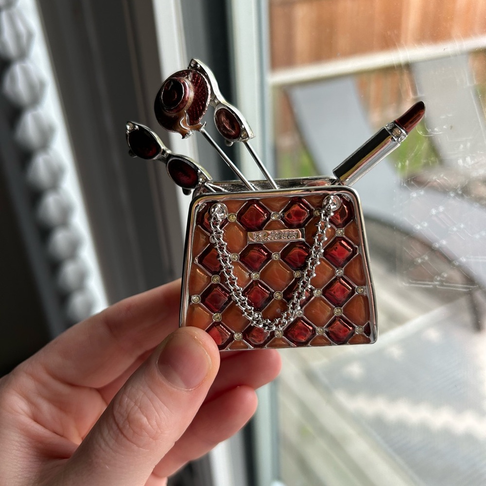 COLLECTIBLE | St. John by Marie Gray enamel tone purse with metal cheese picks